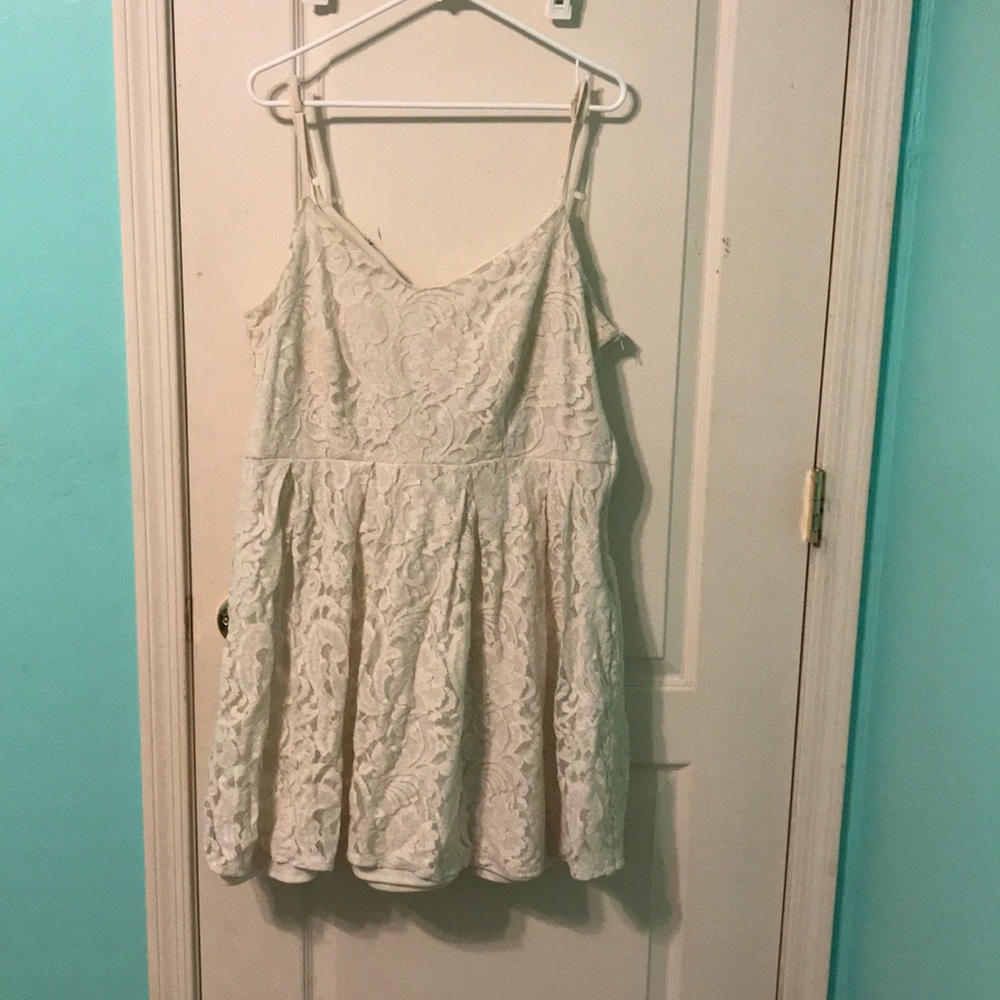 white knee dress